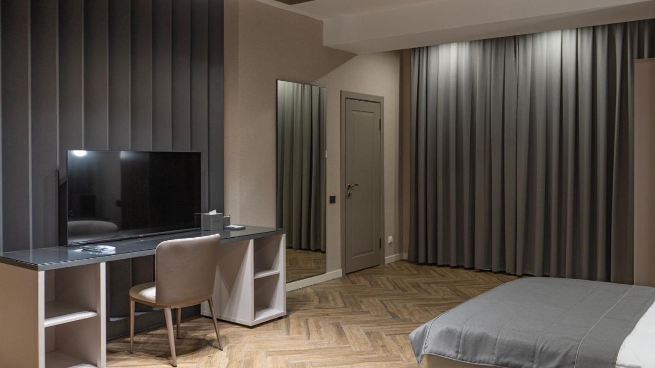 Five Hotel Bisjkek Eksteriør billede
