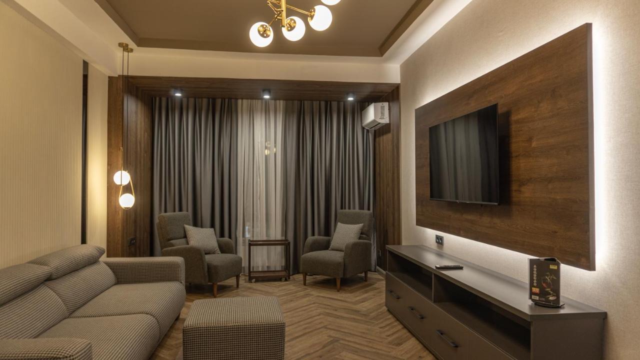 Five Hotel Bisjkek Eksteriør billede