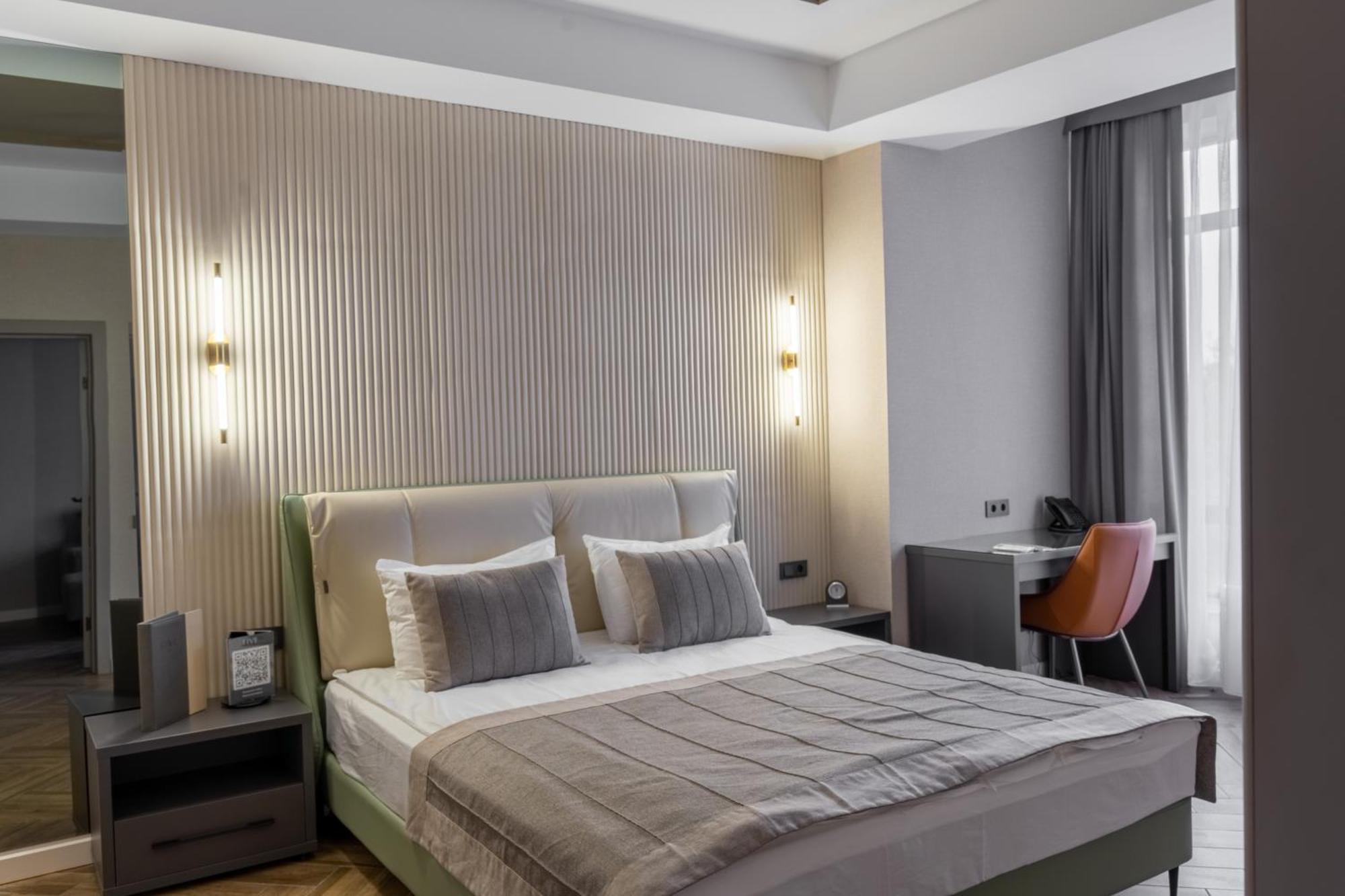 Five Hotel Bisjkek Eksteriør billede